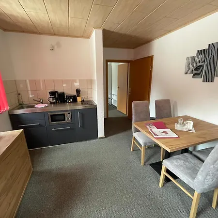 Café&pension Am Brunnen Gasthof 3*