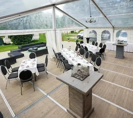 Café&pension Am Brunnen Gasthof Parchim