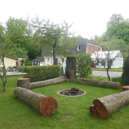 Café&pension Am Brunnen Gasthof 3*